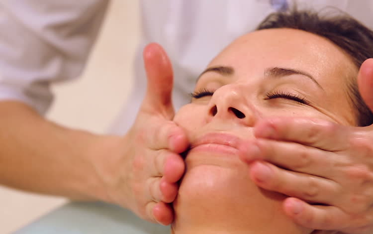 lady getting face massage